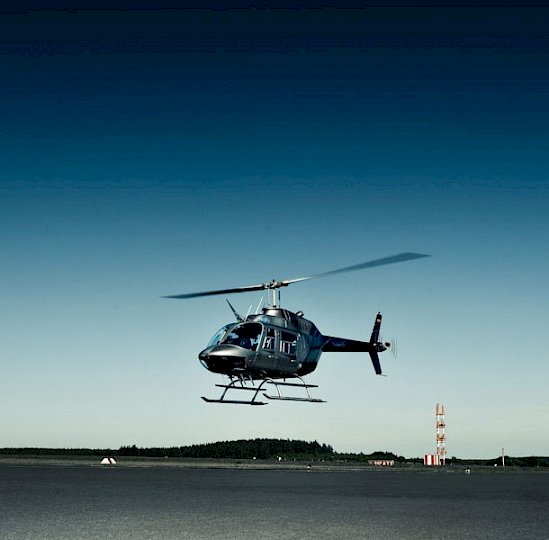 Hubschrauber kurz vor der Landung